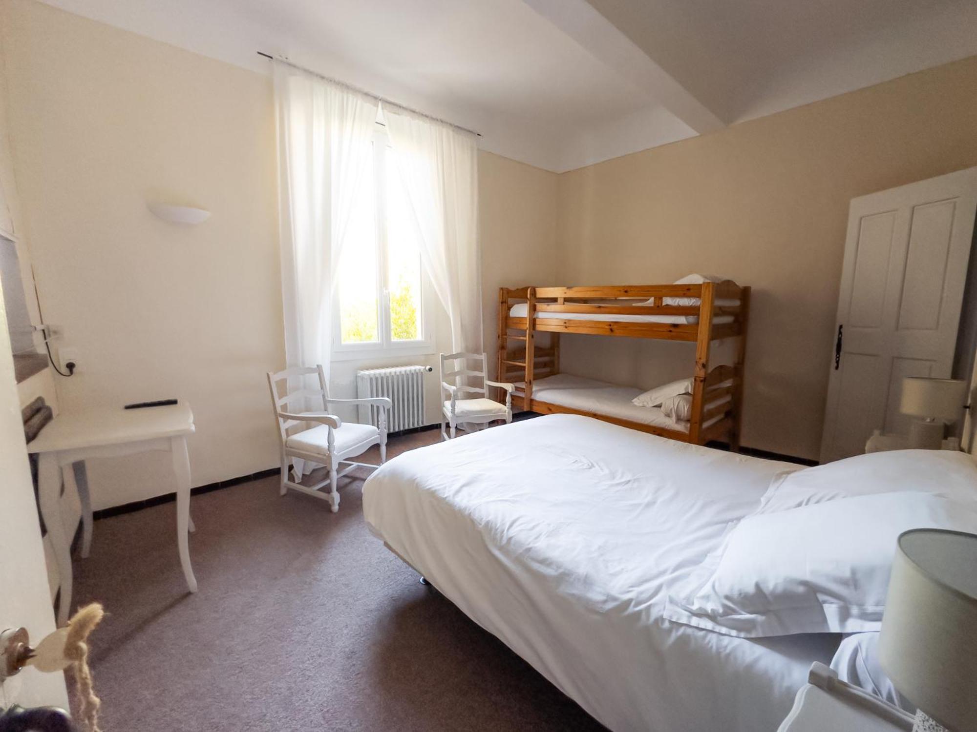 אופס Auberge De La Tour מראה חיצוני תמונה