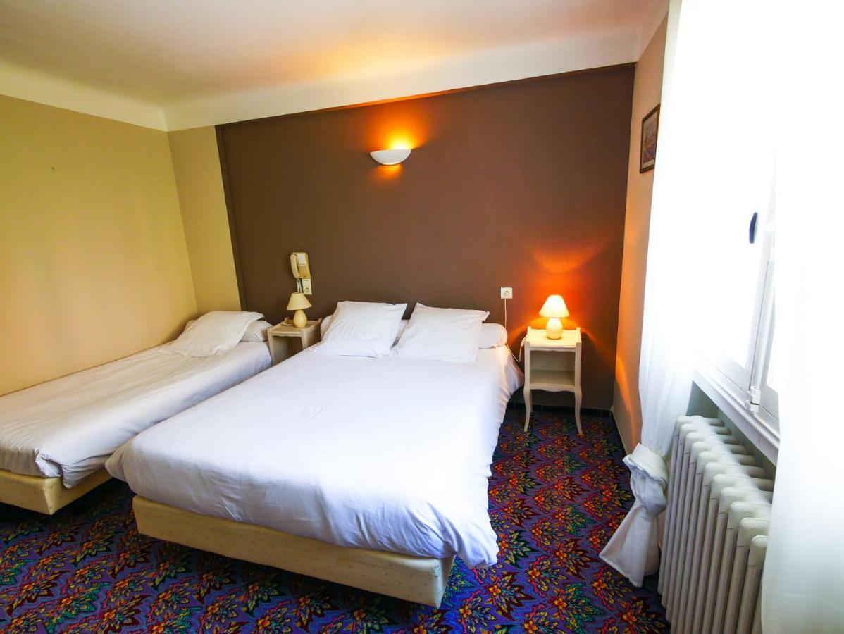 אופס Auberge De La Tour מראה חיצוני תמונה