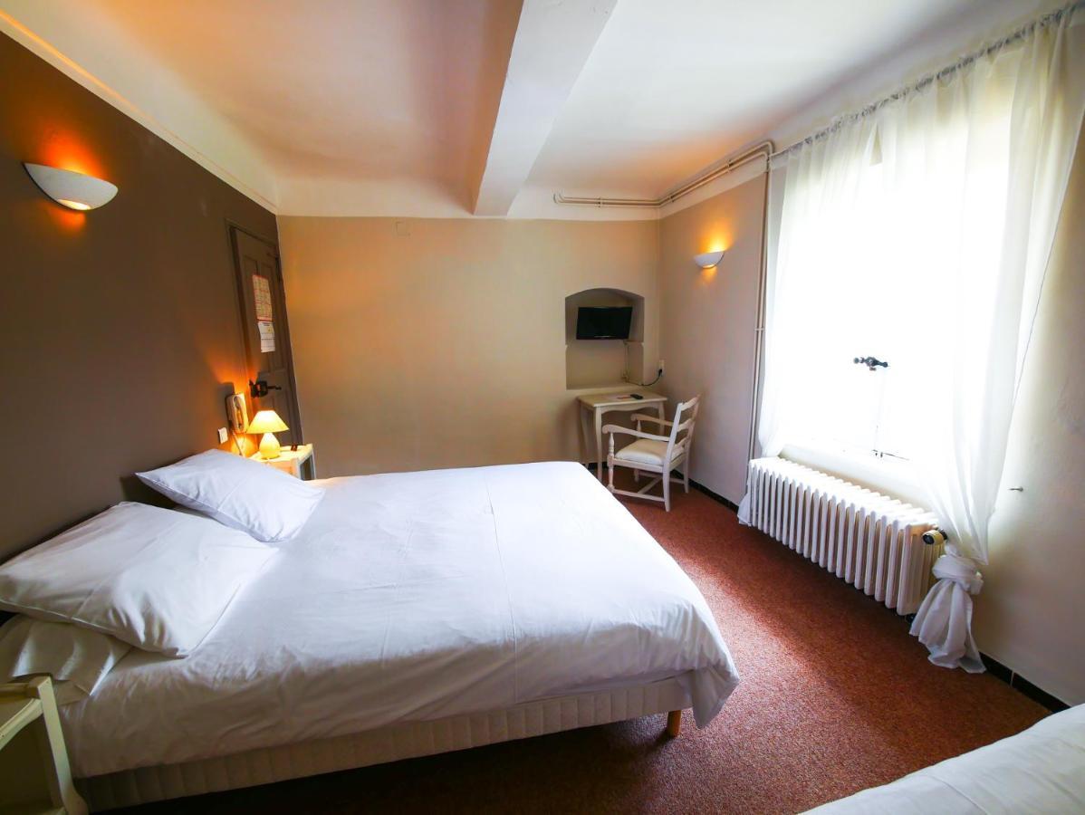 אופס Auberge De La Tour מראה חיצוני תמונה
